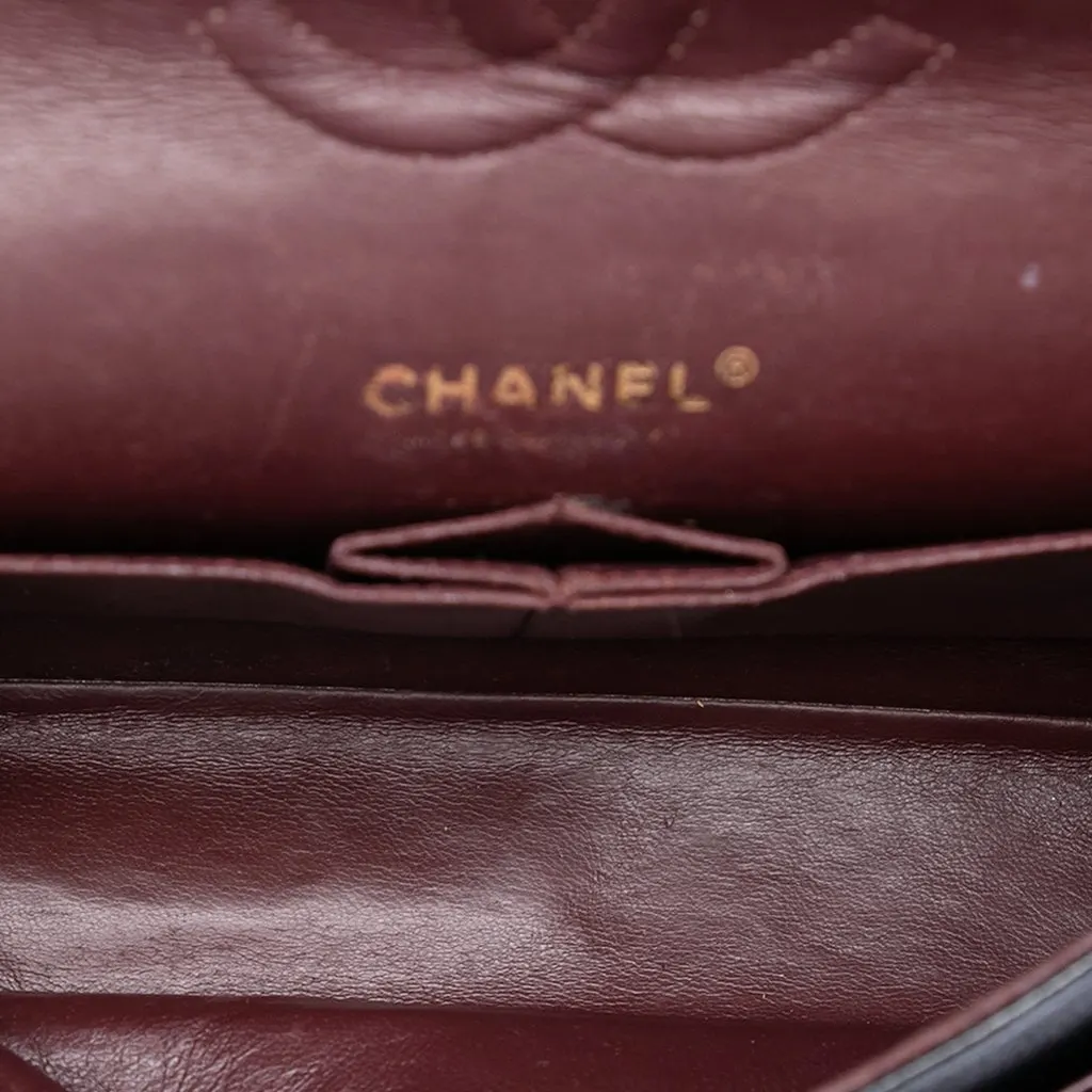 Chanel Medium Classic Caviar Double Flap Black Leather Very good - Model View