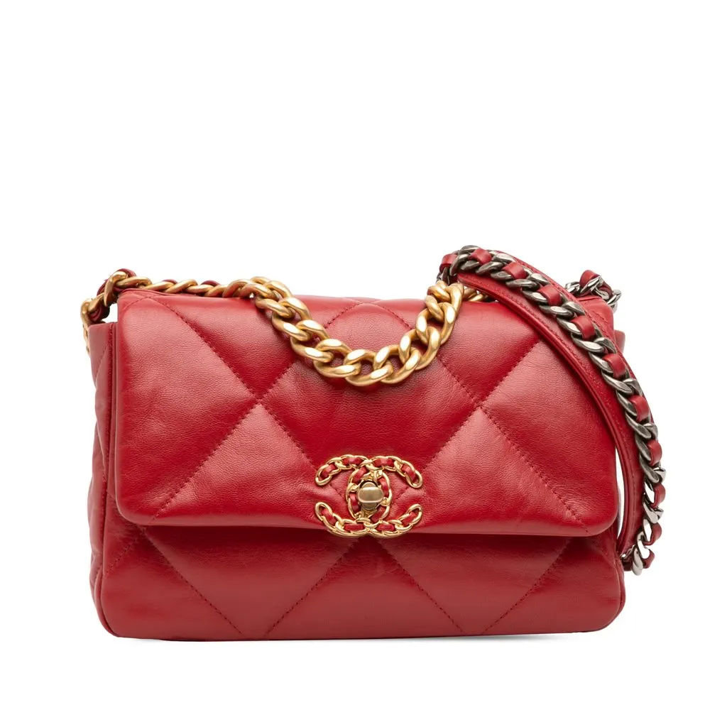 Chanel Medium Lambskin 19 Flap Red Leather Very good - Front View