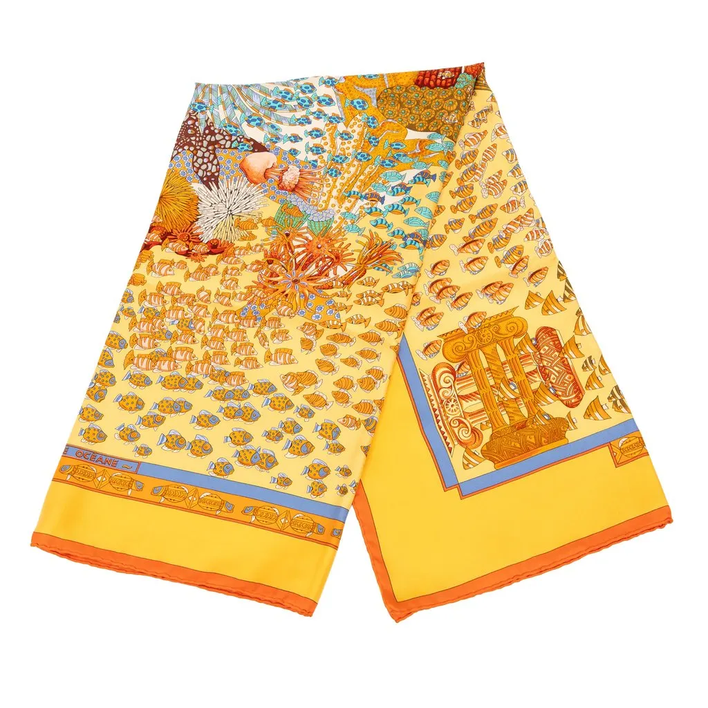 Hermès Rencontre Oceane Silk Scarf 90 Yellow Silk Good - Front View
