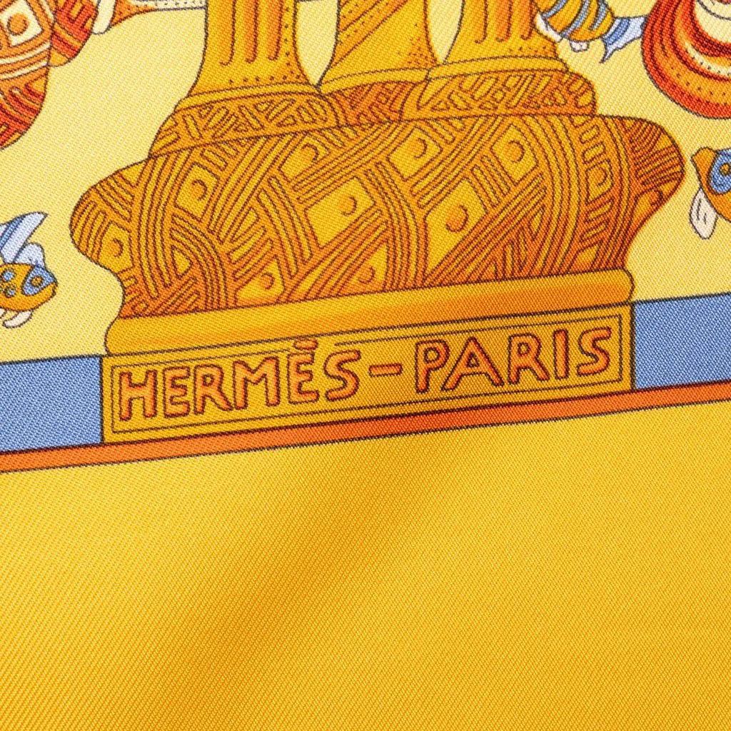 Hermès Rencontre Oceane Silk Scarf 90 Yellow Silk Good - Model View