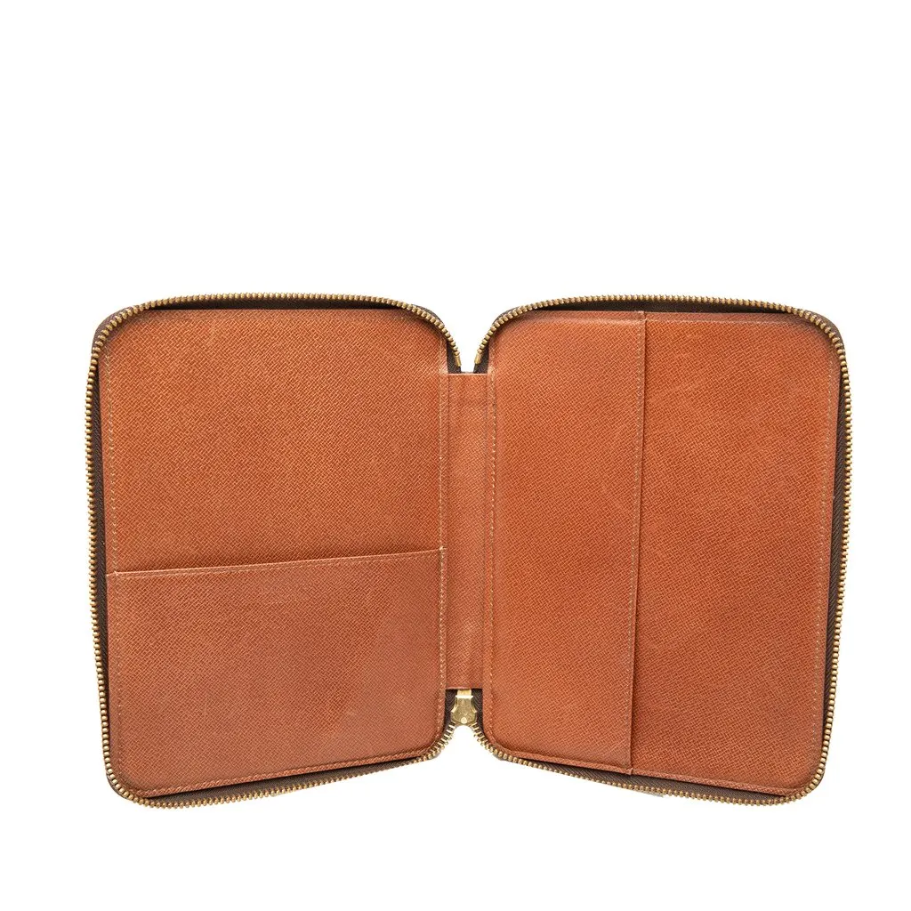 Louis Vuitton Monogram Zippy Agenda Cover Brown Very good - Model View