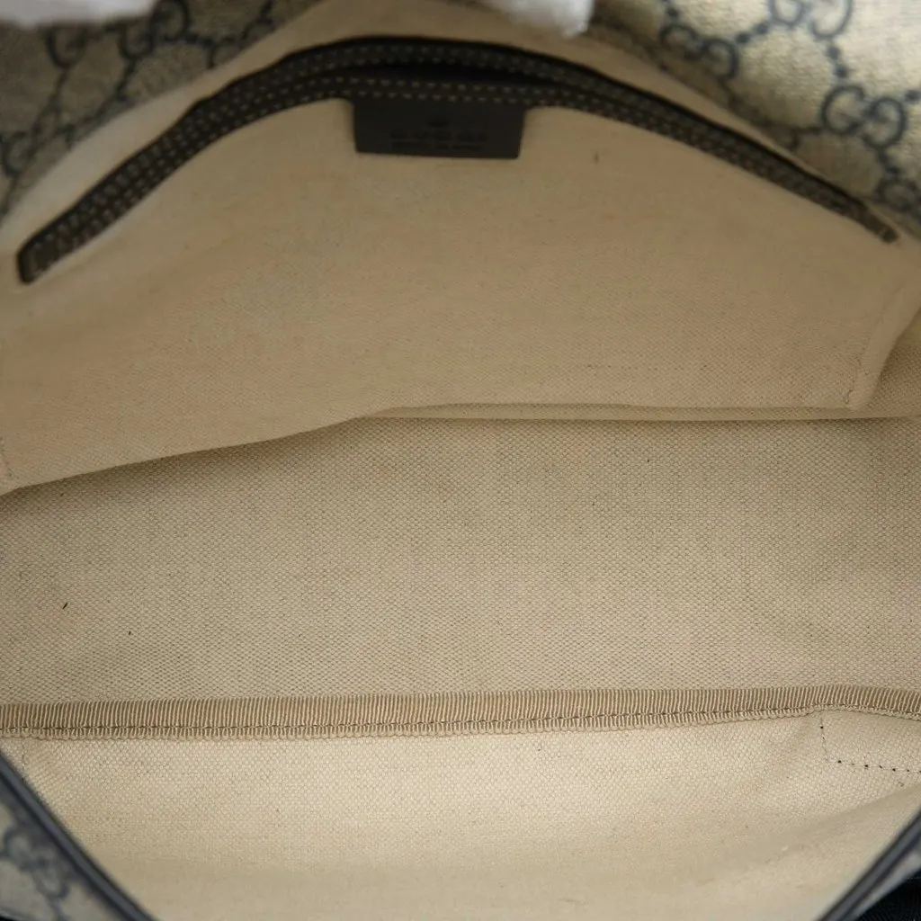Gucci GG Supreme Crossbody Beige Canvas Very good - Model View