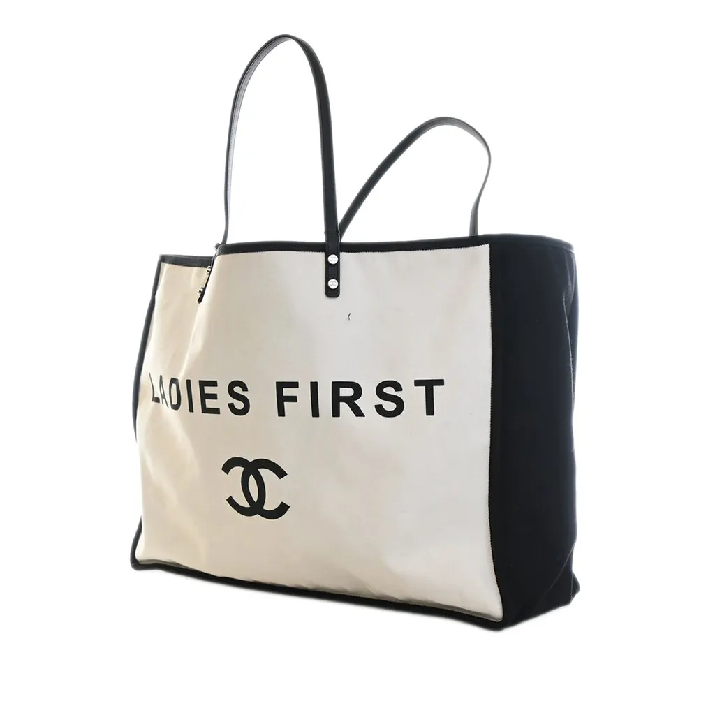 Chanel Bicolor Canvas Ladies First Shopping Tote White Very good - Model View
