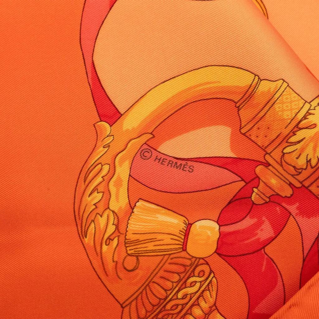 Hermès Ferronnerie Silk Scarf 90 Orange Silk Very good - Model View