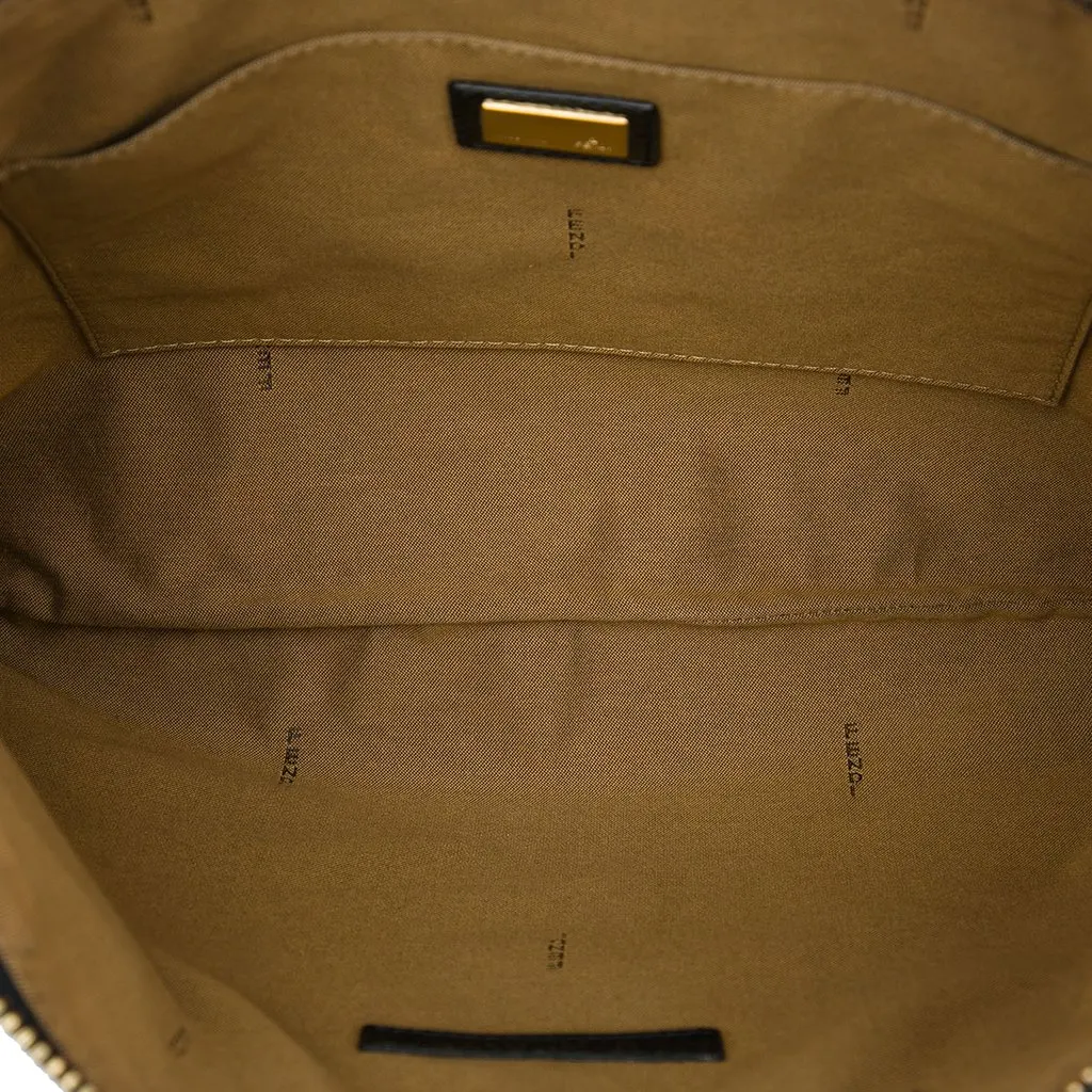 Fendi Crinkled Patent Crossbody Black Leather Very good - Model View
