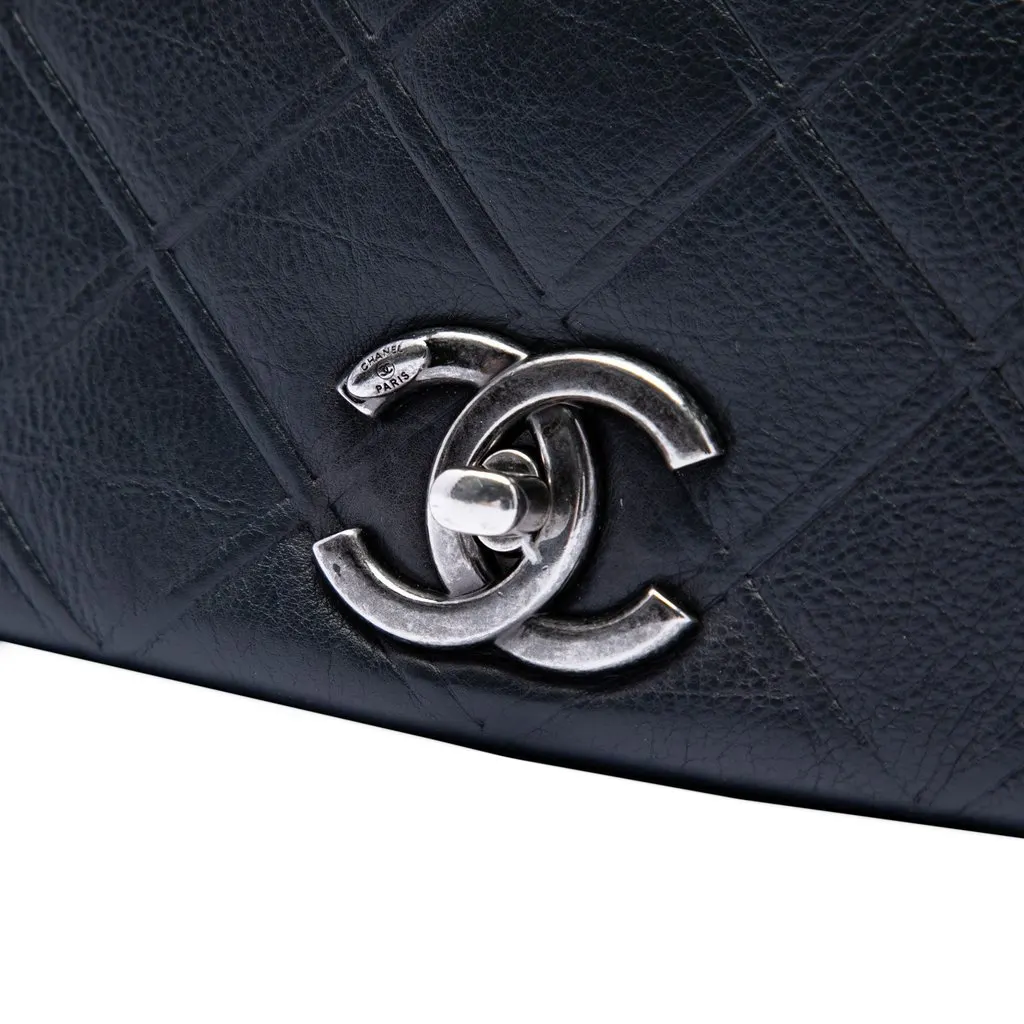 Chanel Small Diamond Embossed Calfskin New Chic Flap Navy Leather Very good - Box View