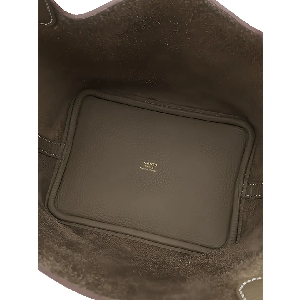 Hermès Clemence Picotin Lock 18 Brown Leather Never worn - Model View
