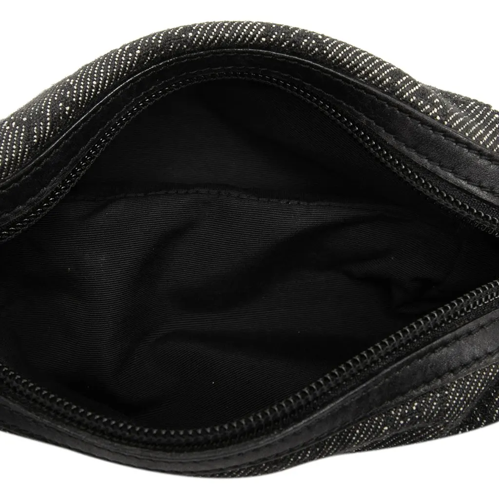 Gucci GG Denim Cosmetic Pouch Grey Very good - Model View