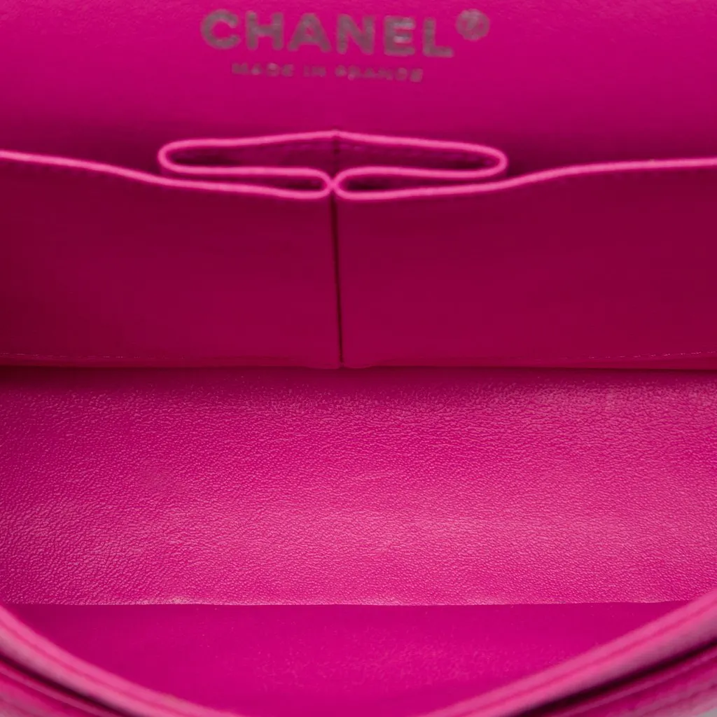 Chanel Medium Classic Caviar Double Flap Pink Leather Very good - Model View