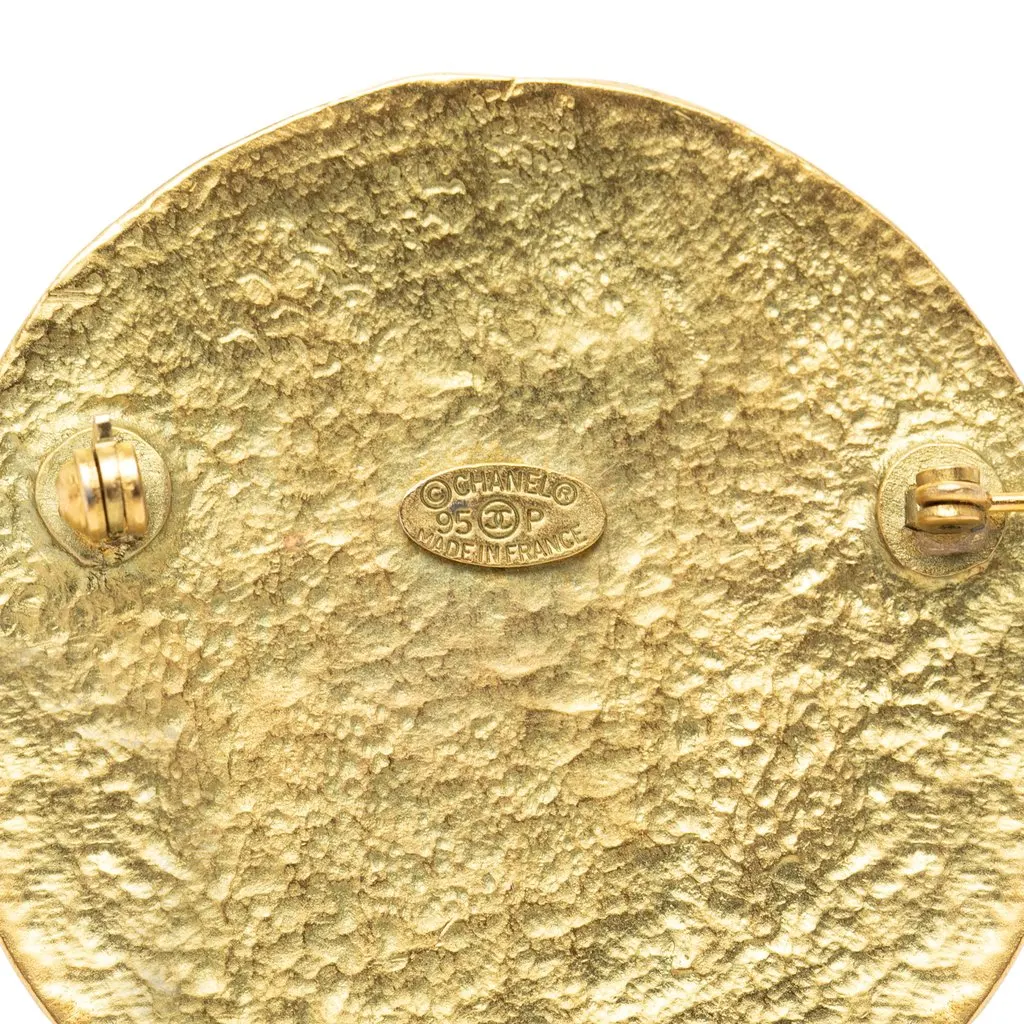 Chanel CC Gold Plated Medallion Brooch Gold Metal Very good - Inside View