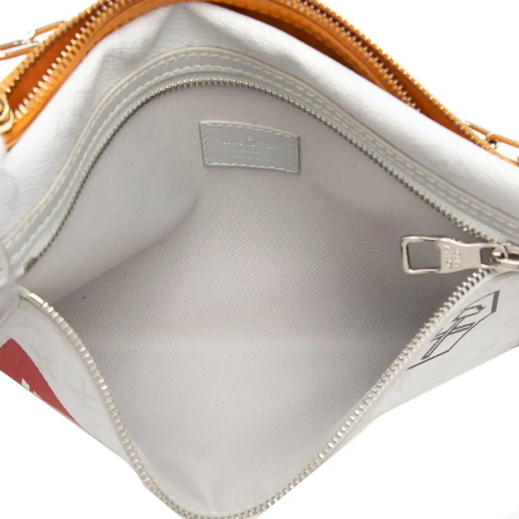 Louis Vuitton Monogram Antartica Double Flat Messenger Silver Very good - Model View