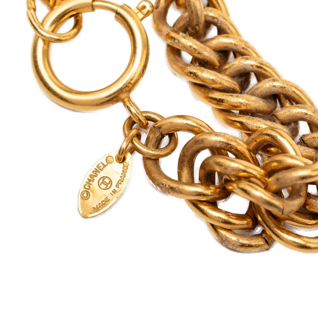 Chanel Gold Plated Quilted Diamond Charms Necklace Gold Metal Very good - Model View