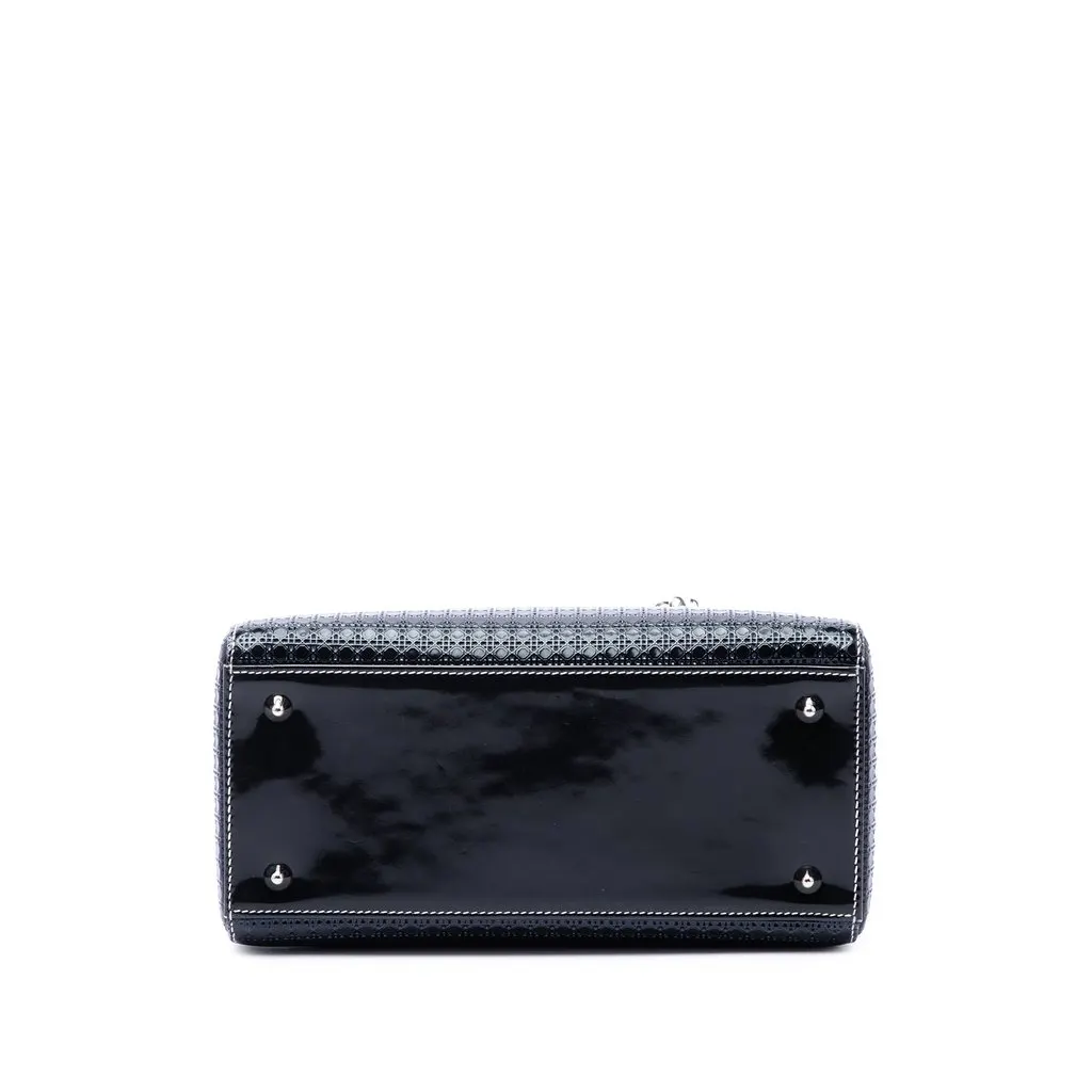 Dior Medium Ombre Metallic Patent Microcannage Lady Dior Silver Leather Good - Inside View