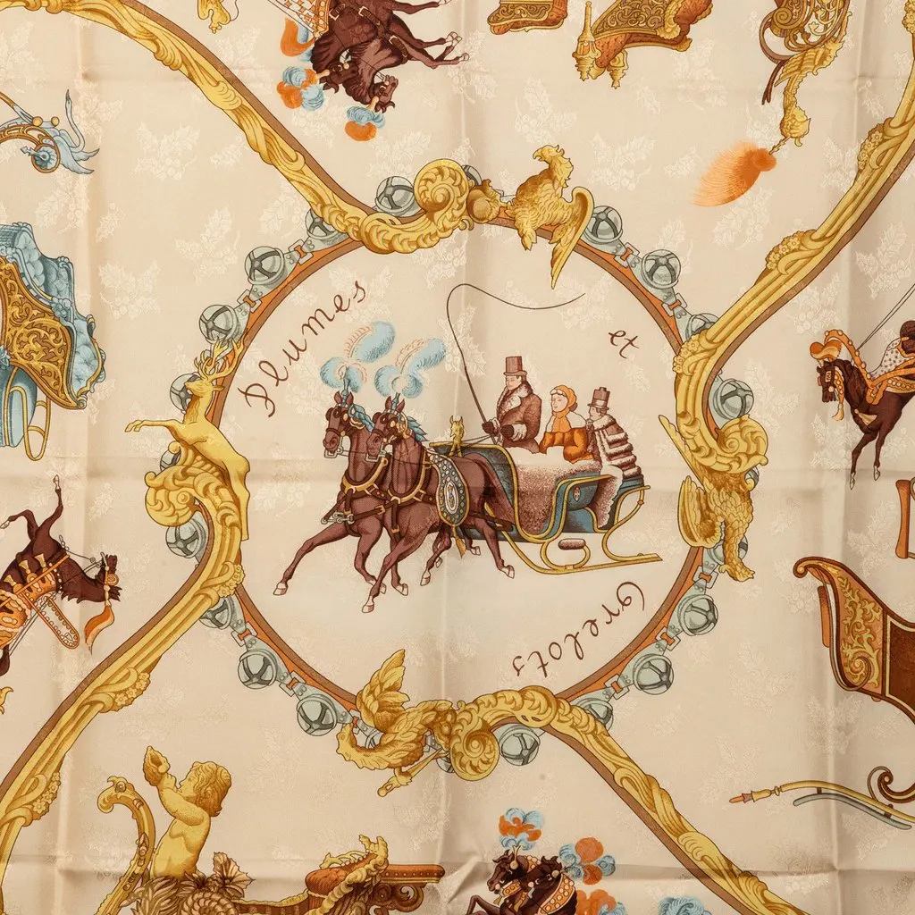 Hermès Plumes Et Grelots Silk Scarf 90 Beige Silk Never worn - Back View