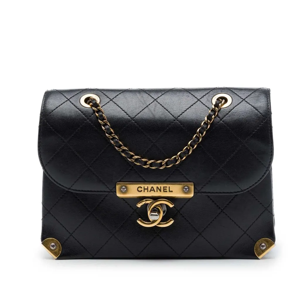 Chanel Quilted Lambskin Around The Corner Flap Black Leather Very good - Front View
