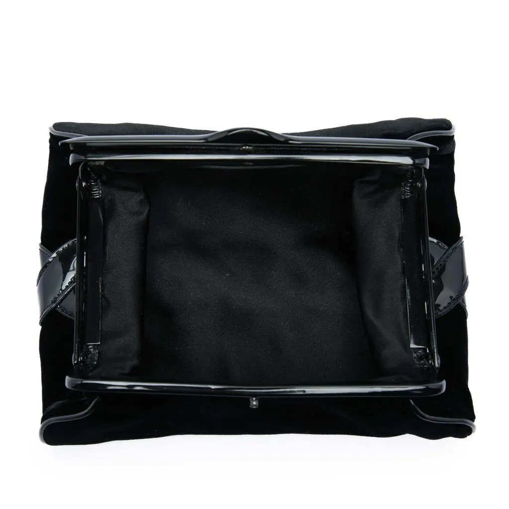 Bottega Veneta Velvet and Patent Clutch Black Very good - Model View