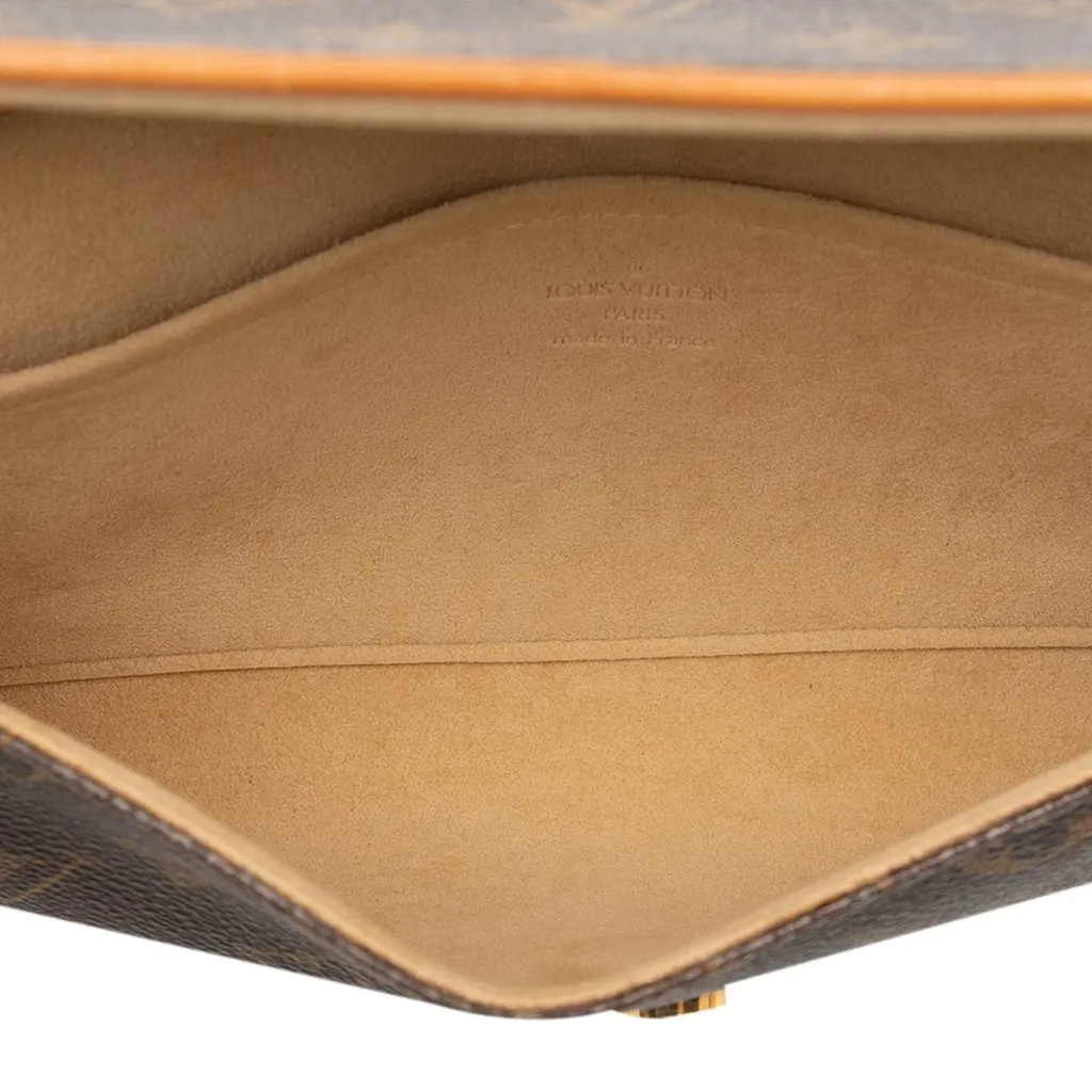 Louis Vuitton Monogram Pochette Twin GM Brown Very good - Model View