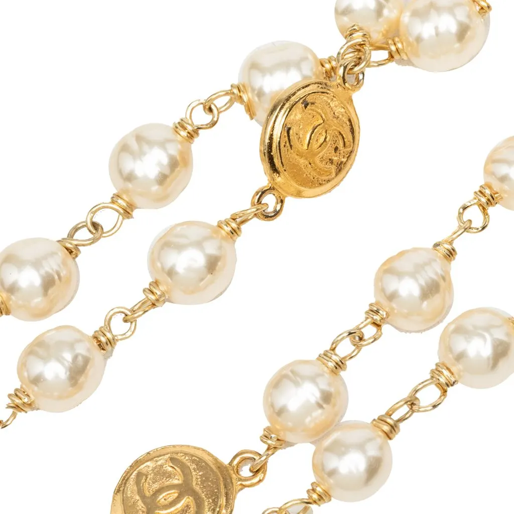 Chanel CC Gold Plated Faux Pearls Necklace White Very good - Back View