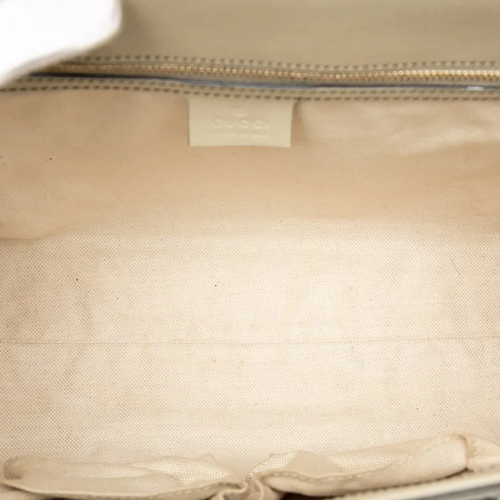 Gucci Large GG Canvas Emily Shoulder Bag Beige Very good - Model View