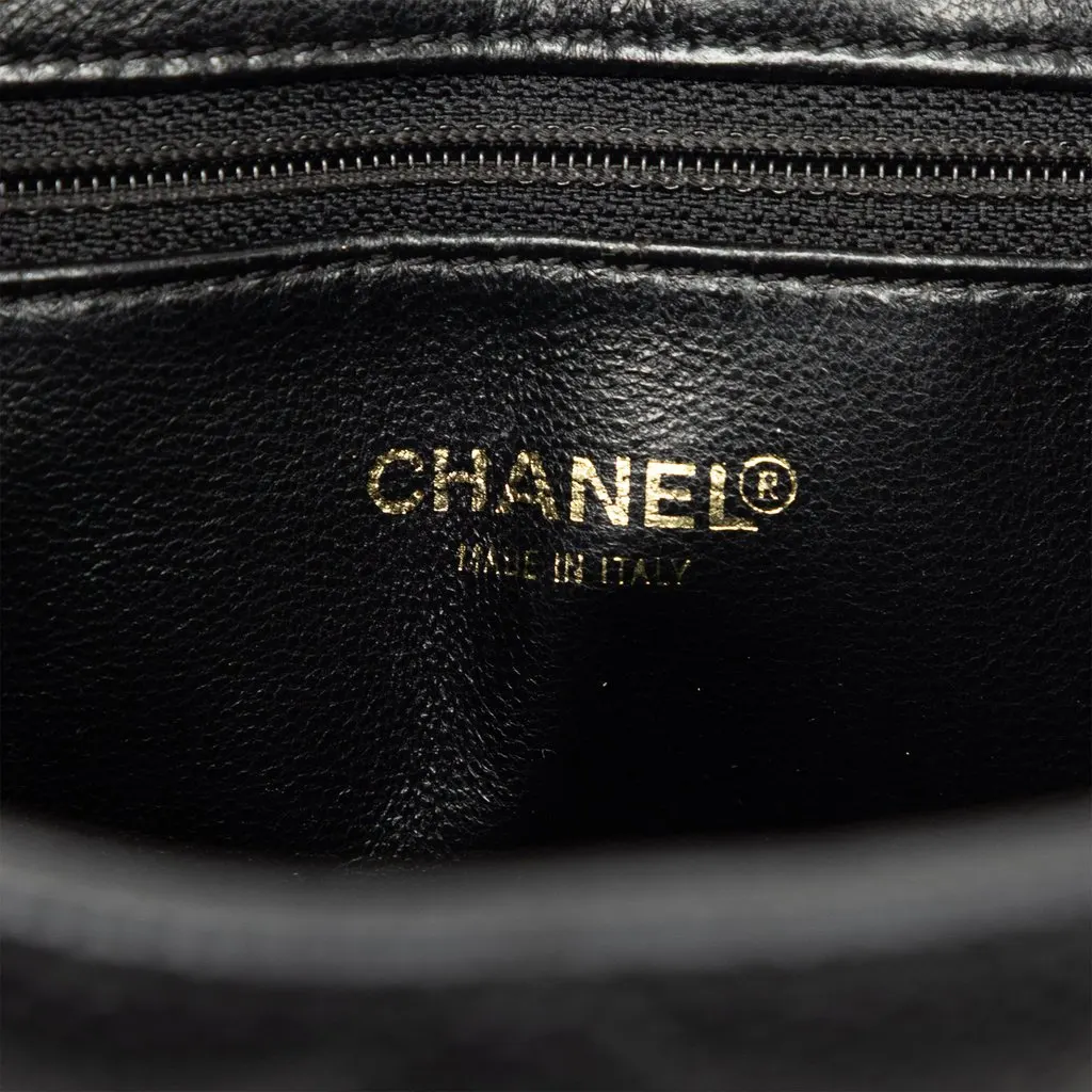 Chanel Caviar Medallion Tote Black Leather Good - Box View