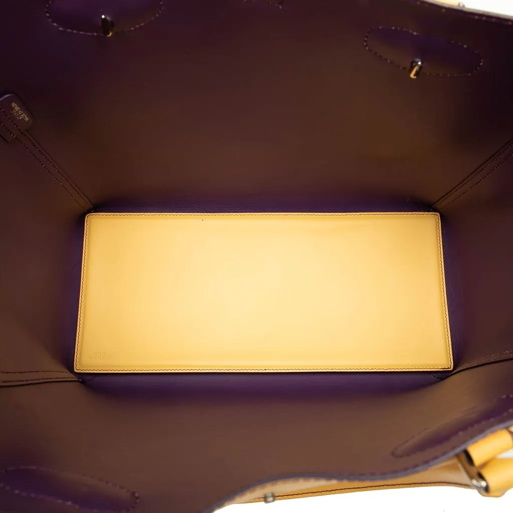 LOEWE Leather Leo Tote Yellow Leather Very good - Model View