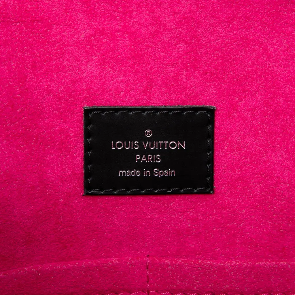 Louis Vuitton Epi Cluny BB Black Leather Very good - Box View