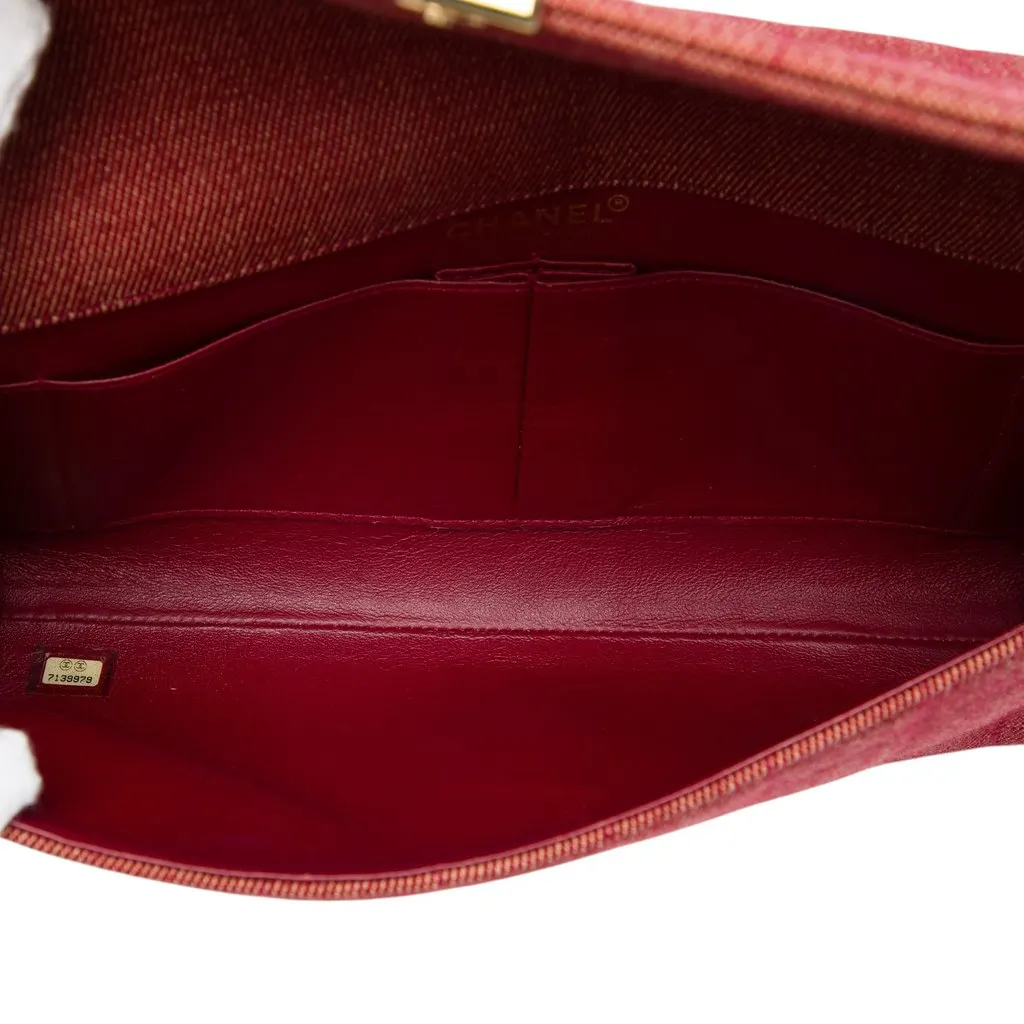 Chanel CC Chocolate Bar Denim Chain Flap Red Very good - Model View