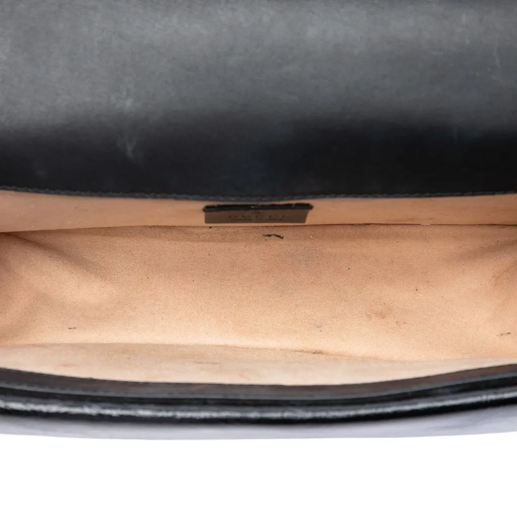 Gucci Medium GG Velvet Dionysus Crossbody Black Velvet Very good - Model View