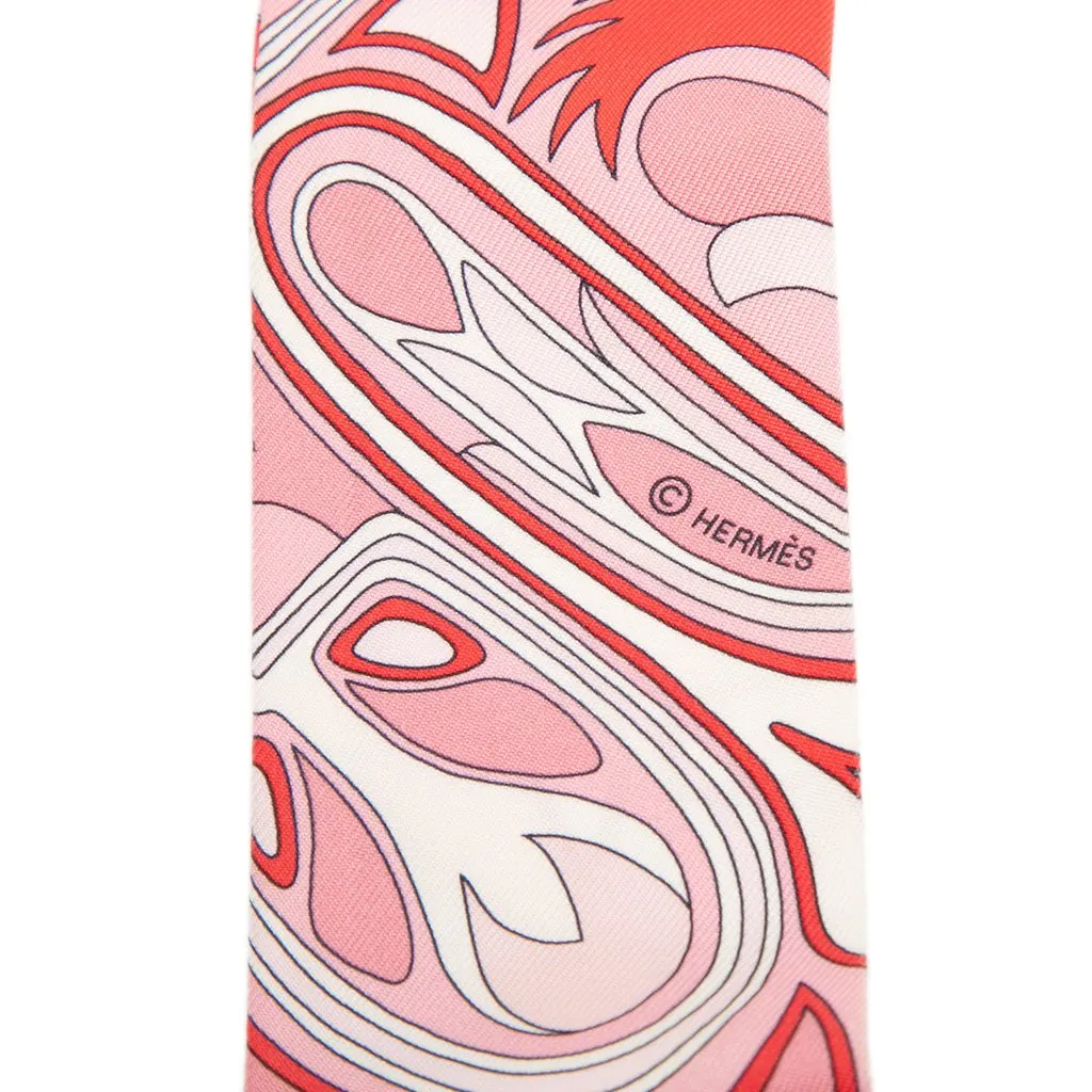 Hermès Folklore Silk Twilly Scarf Pink Very good - Model View