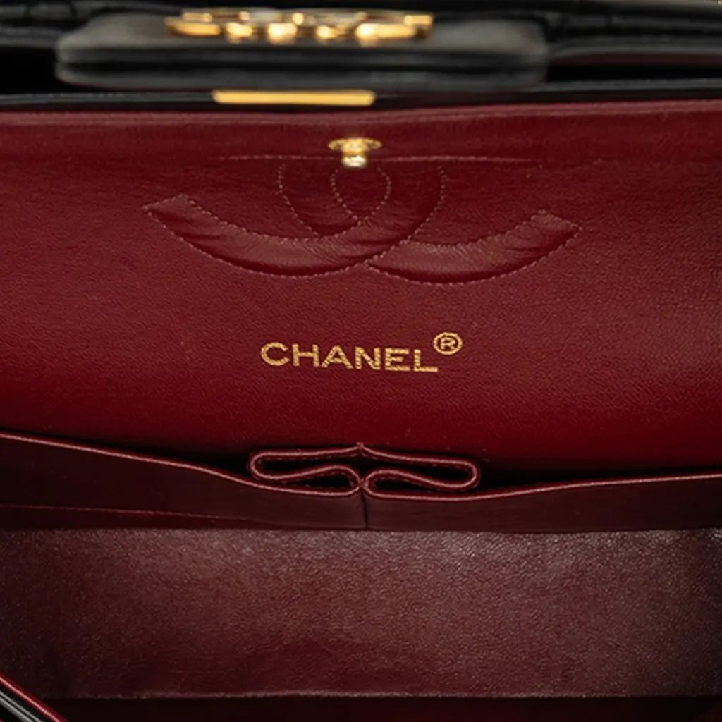 Chanel Medium Classic Lambskin Double Flap Black Leather Very good - Model View