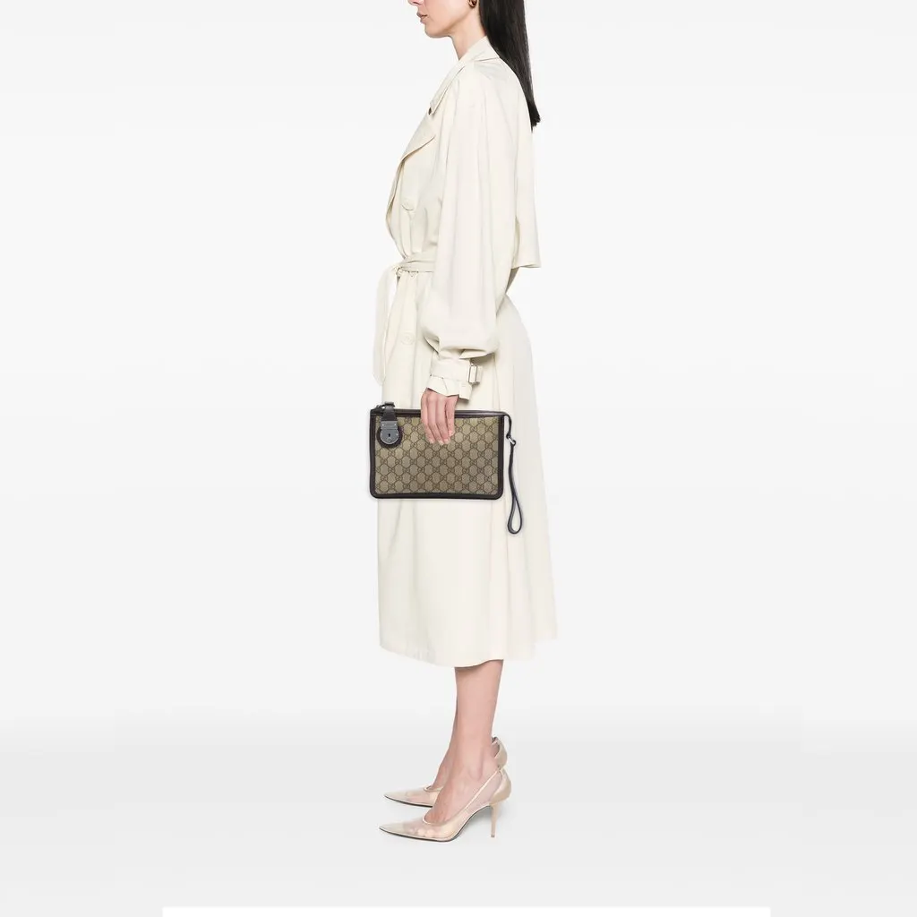 Gucci GG Supreme Clutch Beige Canvas Good - Box View