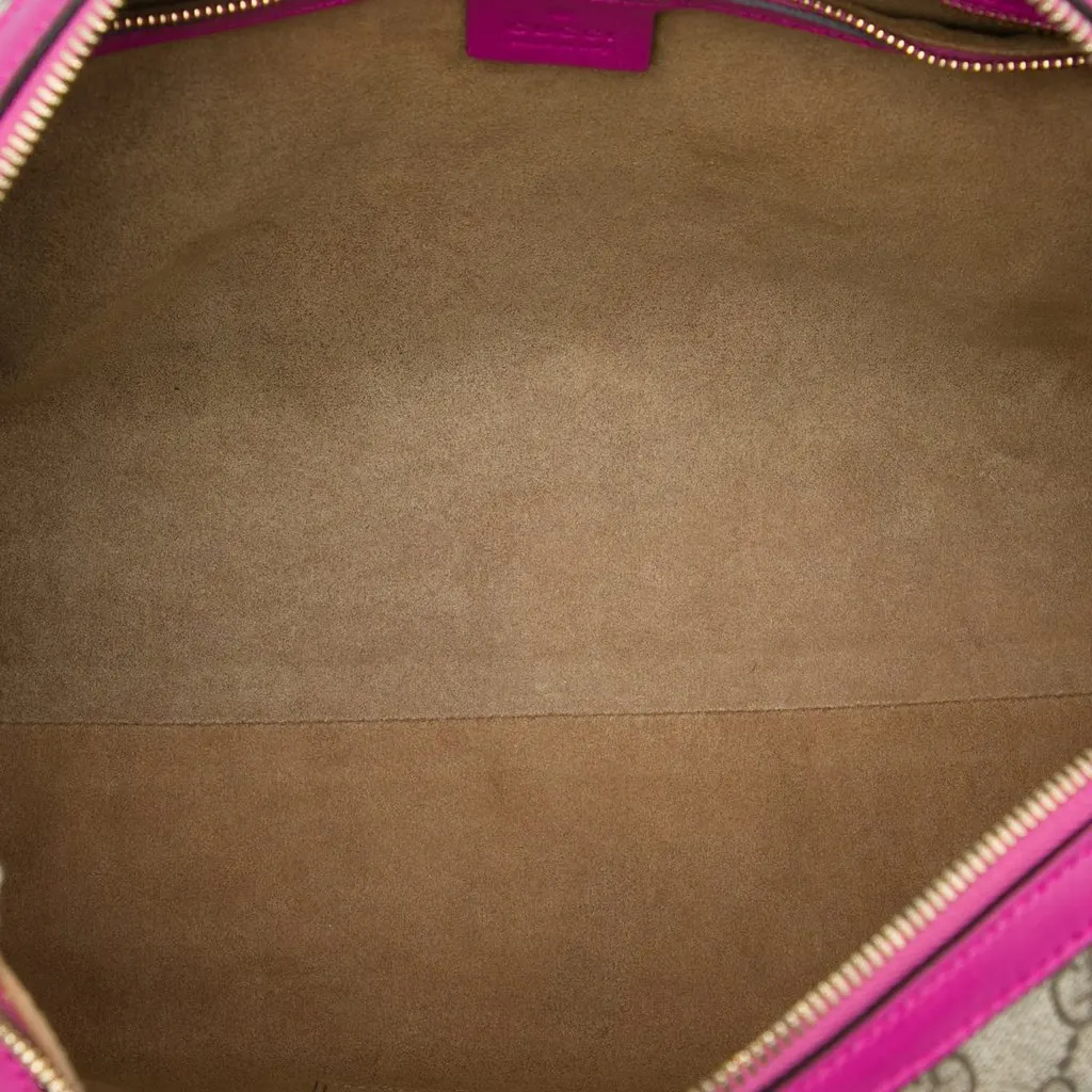 Gucci Medium GG Supreme Satchel Beige Canvas Very good - Model View