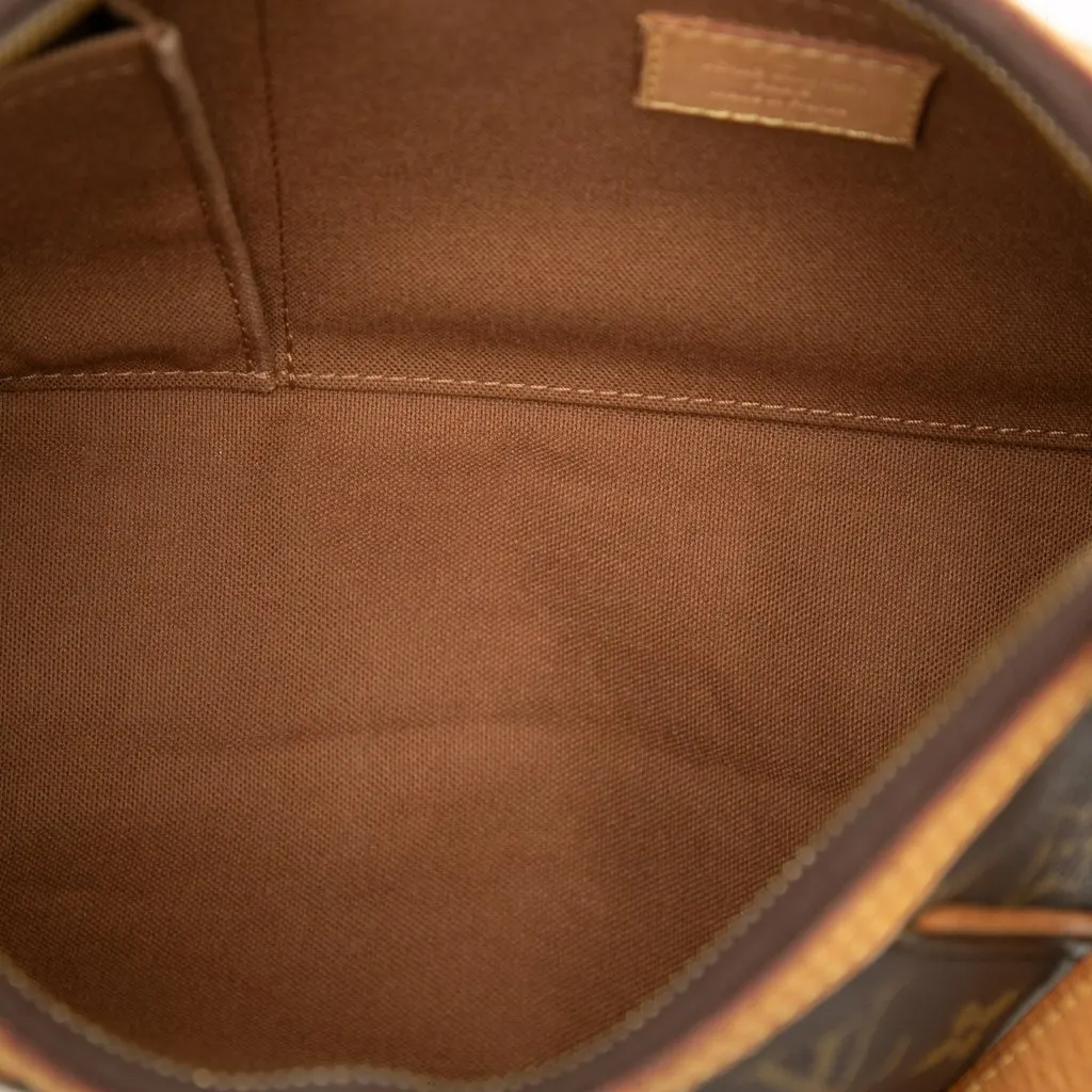 Louis Vuitton Monogram Thames PM Brown Very good - Model View