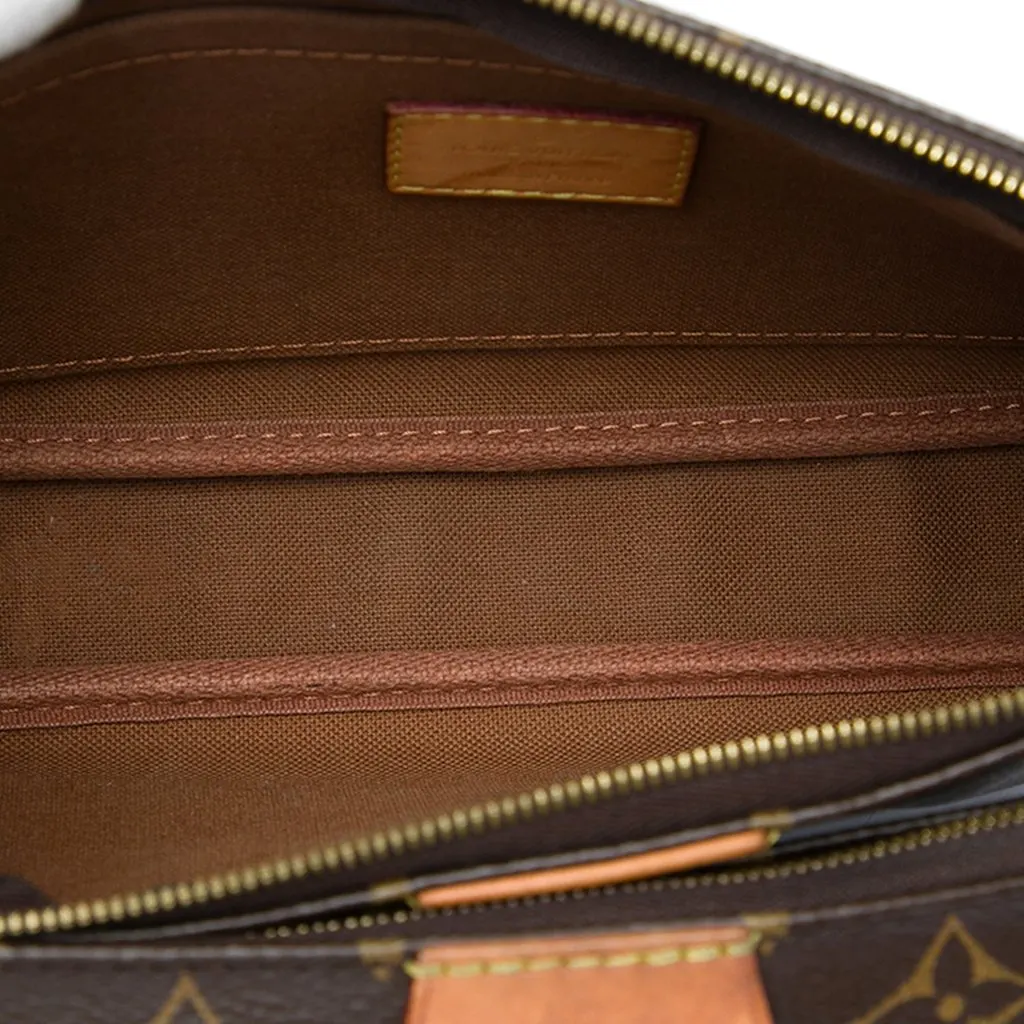 Louis Vuitton Monogram Multi Pochette Accessoires Brown Very good - Model View