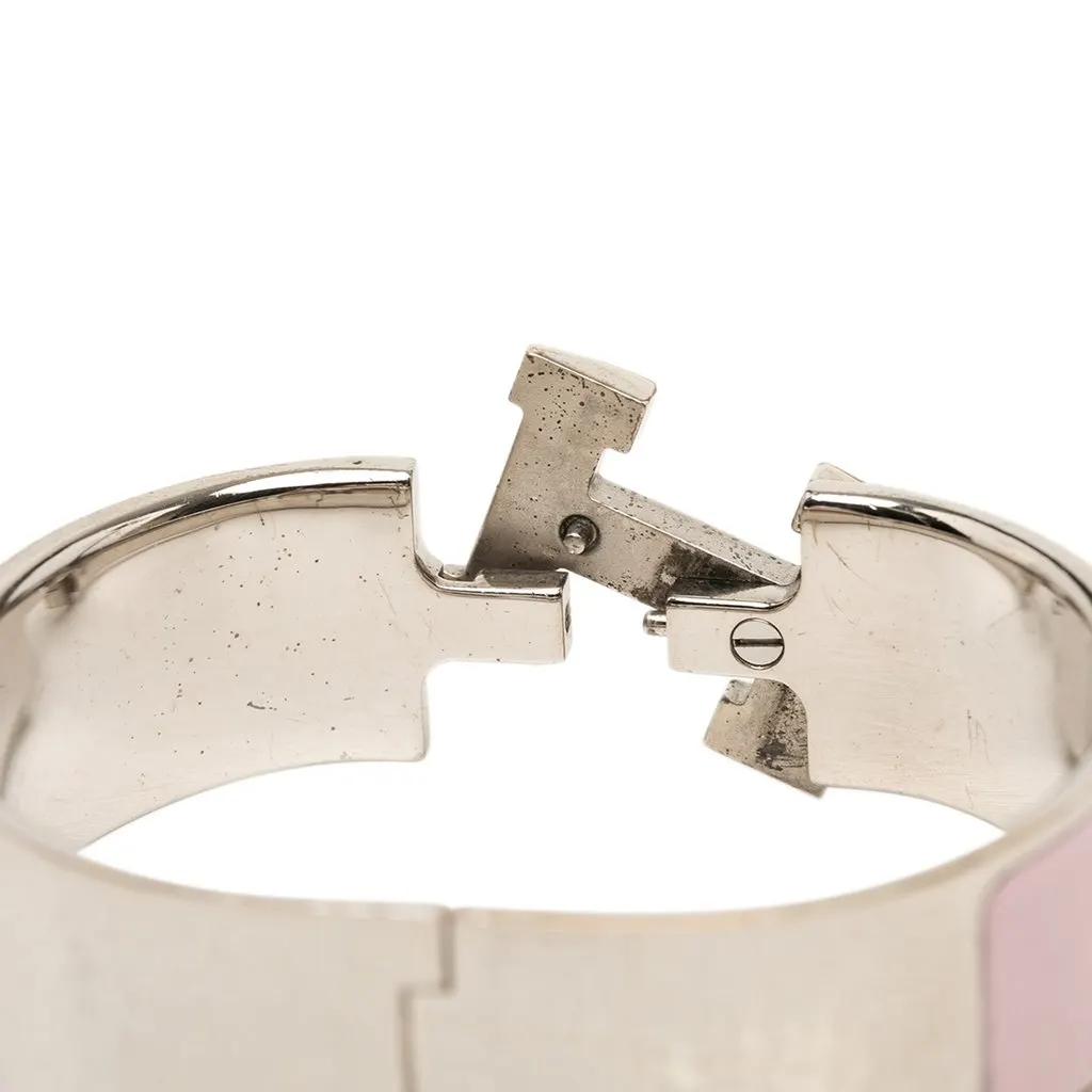 Hermès Wide Enamel Clic Clac H Bracelet PM Pink Very good - Model View