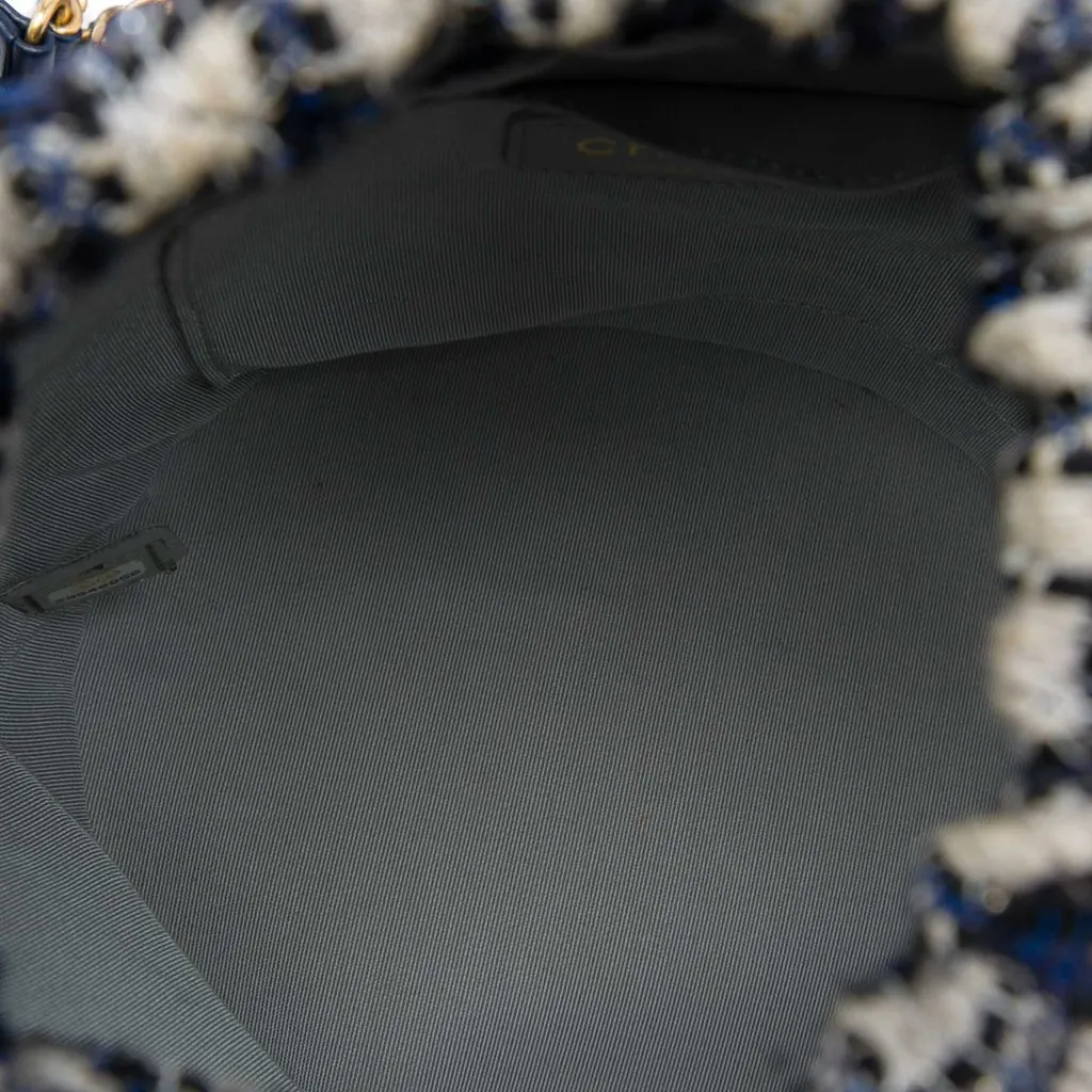 Chanel Medium CC Calfskin and Tweed Drawstring Bucket Bag Blue Leather Very good - Model View