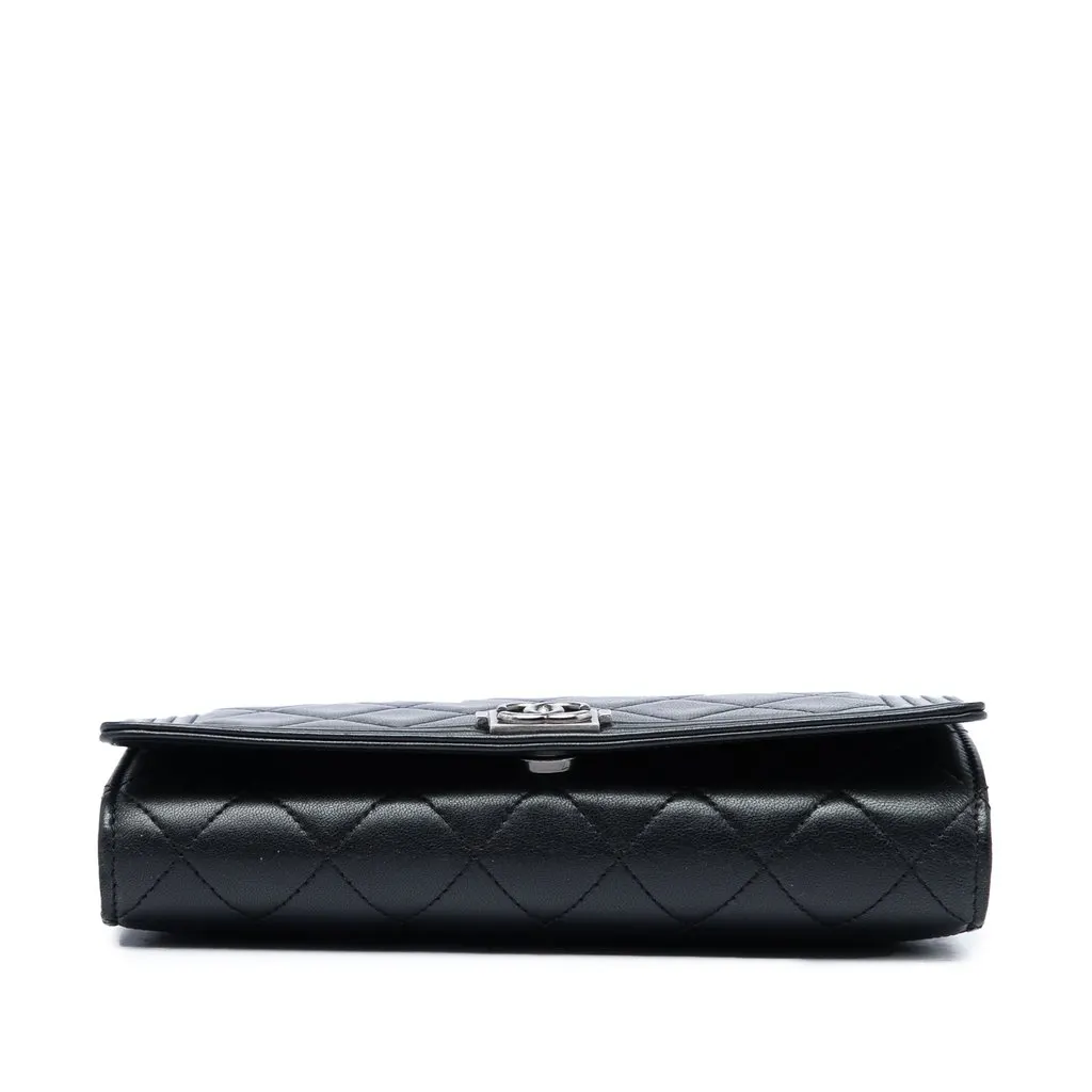 Chanel Quilted Lambskin Boy Wallet On Chain Black Leather Very good - Inside View