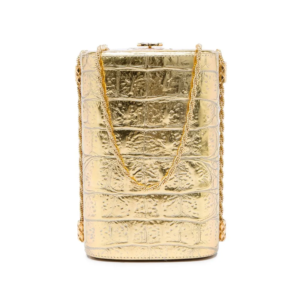 Chanel Paris New York CC Croc Embossed Metallic Calfskin Box Minaudiere Bag Gold Leather Very good - Front View