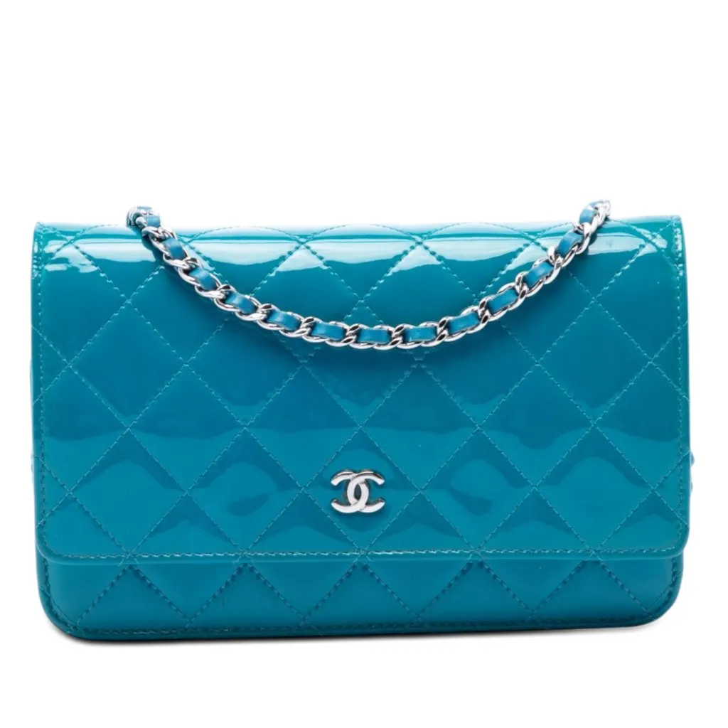 Chanel CC Quilted Patent Wallet on Chain Blue Leather Very good - Front View