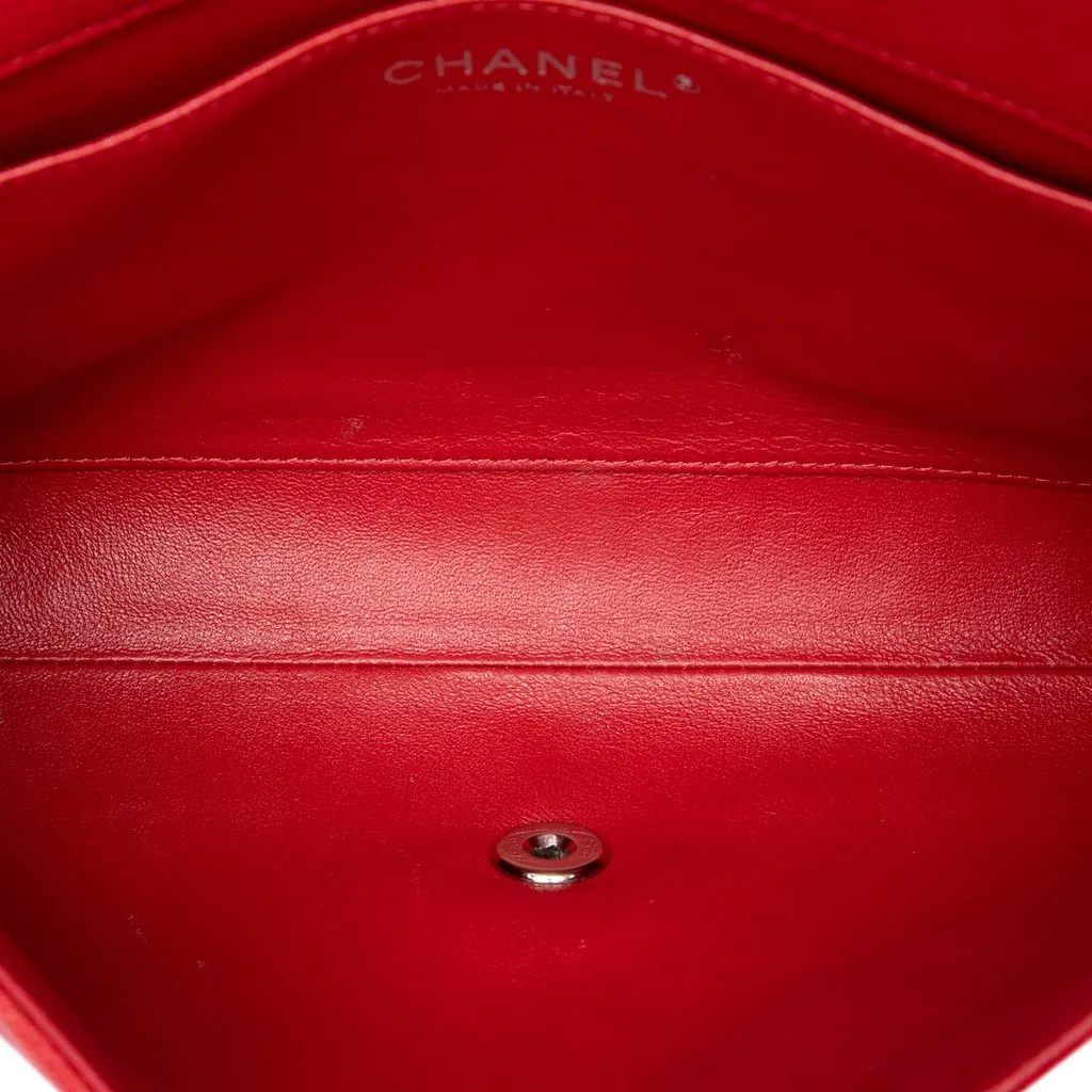 Chanel CC Quilted Caviar Flap Clutch with Chain Red Leather Very good - Model View