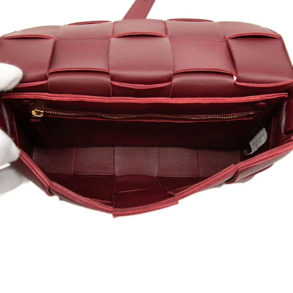 Bottega Veneta Nappa Intrecciato Cassette Crossbody Red Leather Very good - Model View