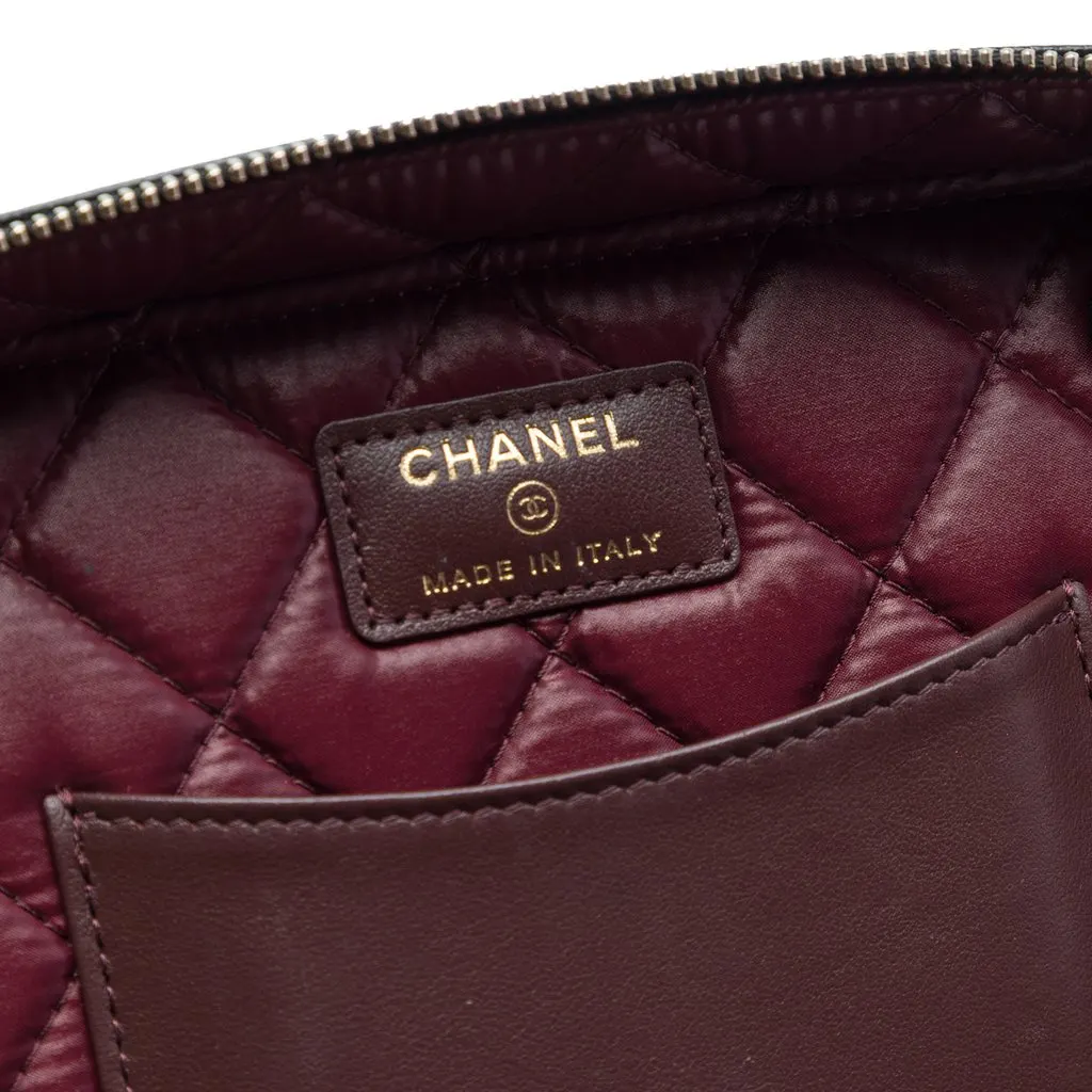 Chanel Medium CC Quilted  Caviar Vanity Case Black Leather Very good - Box View