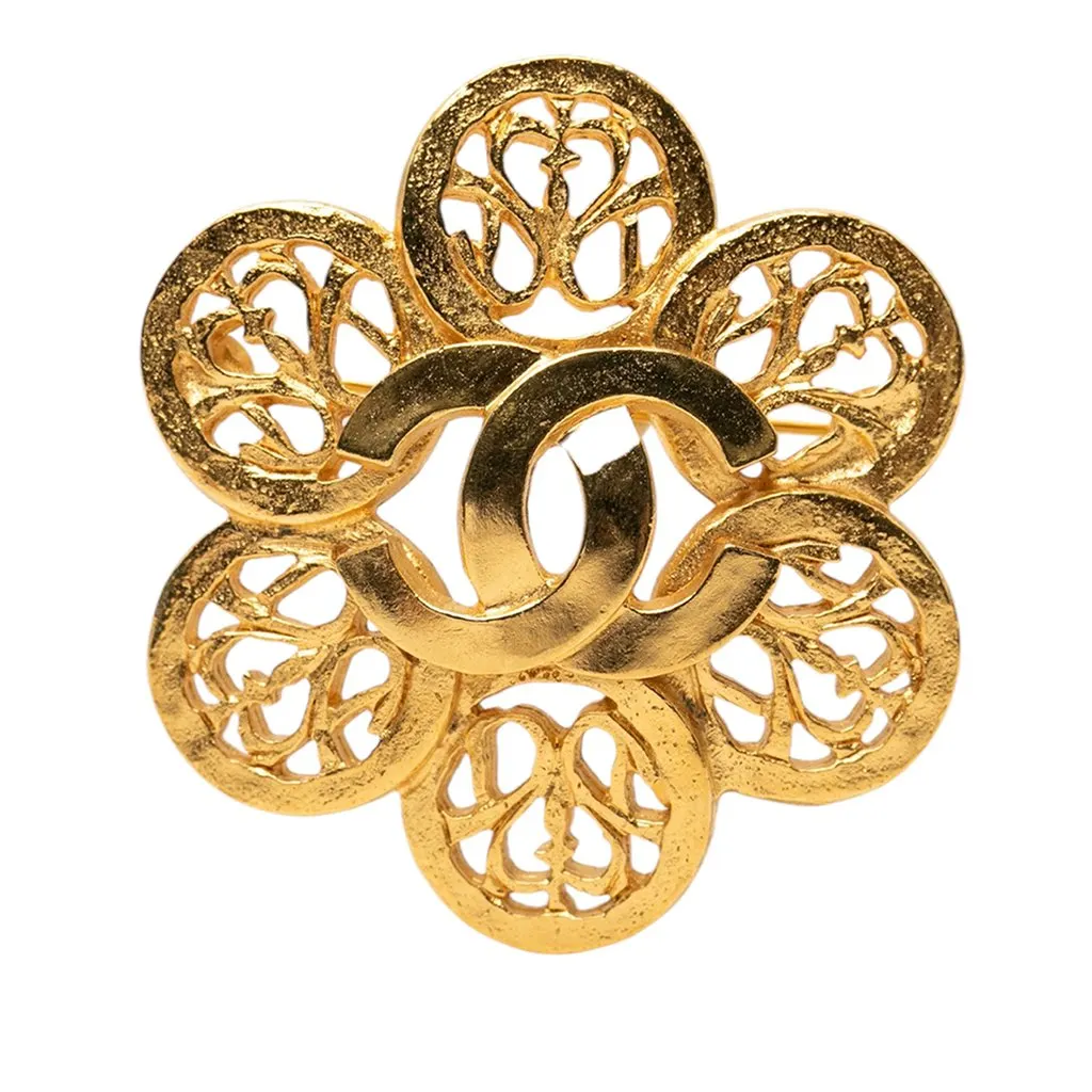 Chanel CC Gold Plated Flower Brooch Gold Metal Very good - Front View