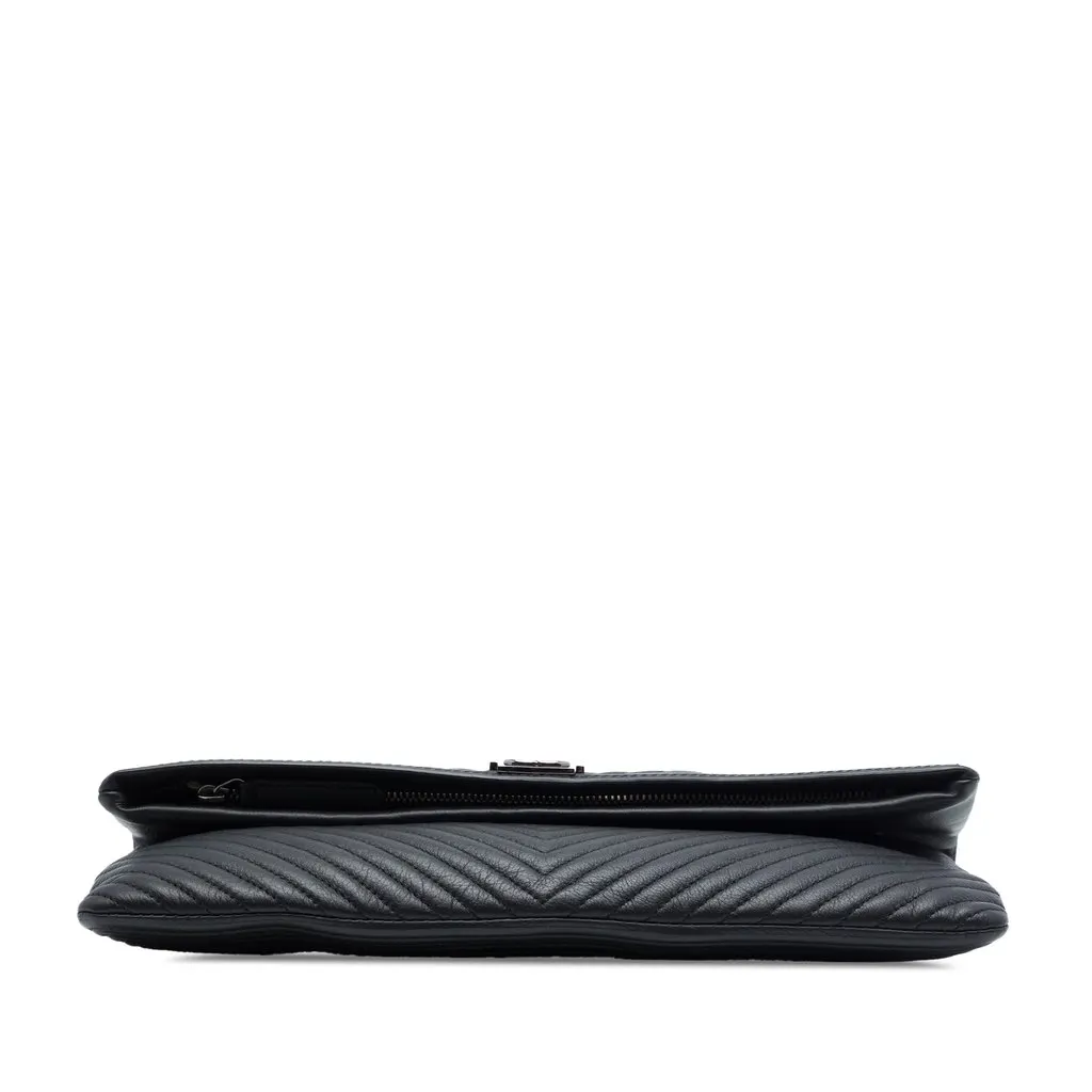 Chanel Chevron Calfskin CC Beauty Boy Foldover Clutch Black Leather Very good - Inside View