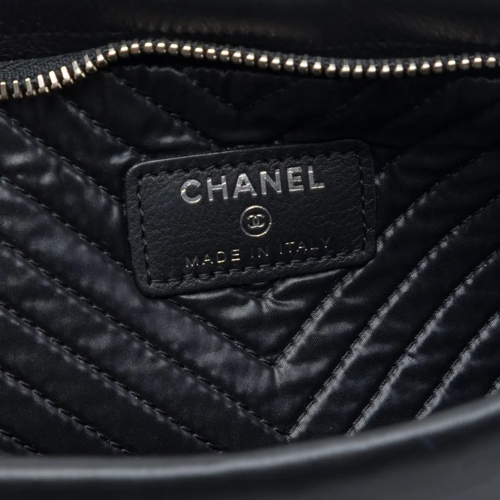 Chanel Chevron Calfskin CC Beauty Boy Foldover Clutch Black Leather Very good - Box View