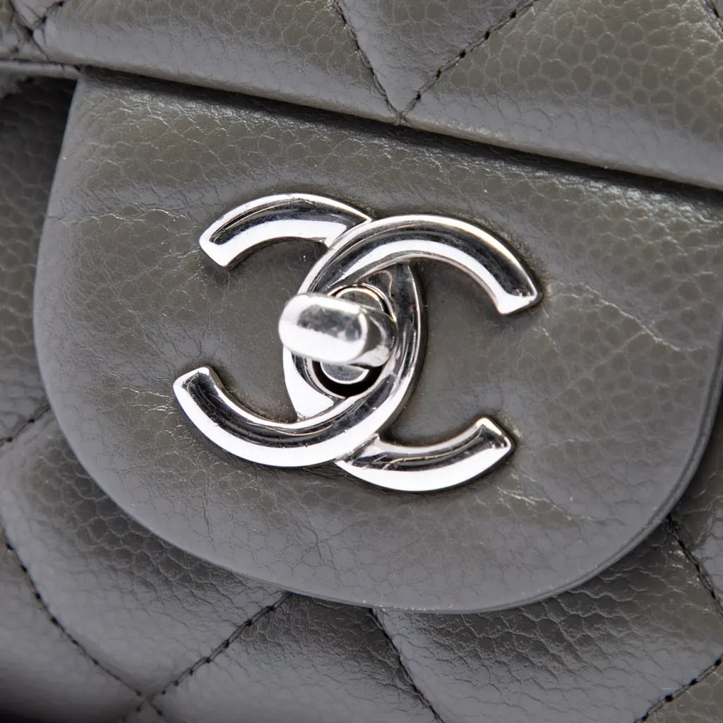 Chanel Maxi Classic Caviar Single Flap Green Leather Very good - Box View