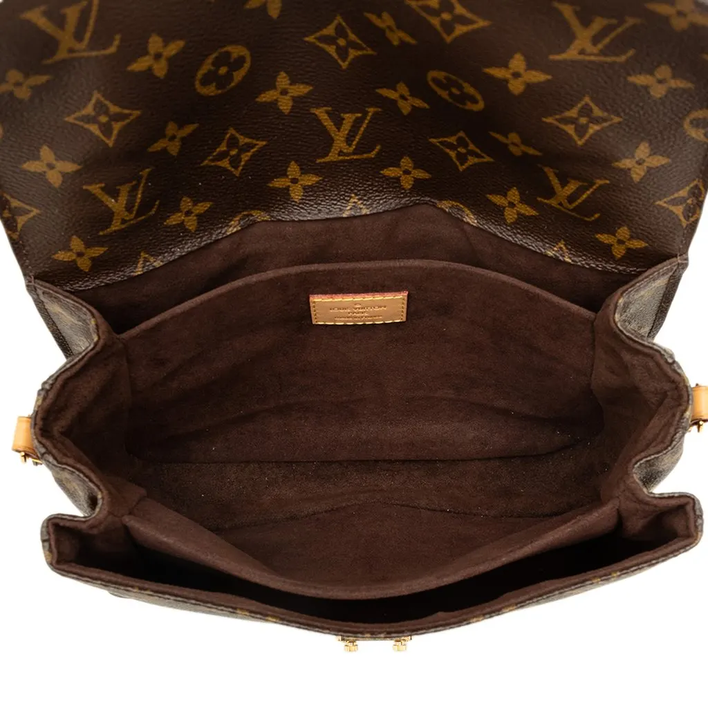Louis Vuitton Monogram Pochette Metis Brown Canvas Very good - Model View