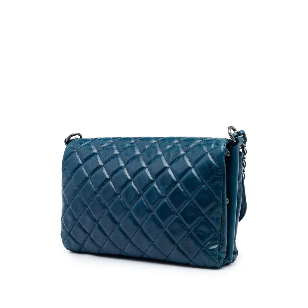 Chanel Quilted Glazed Calfskin Soft Boy Flap Blue Leather Very good - Back View
