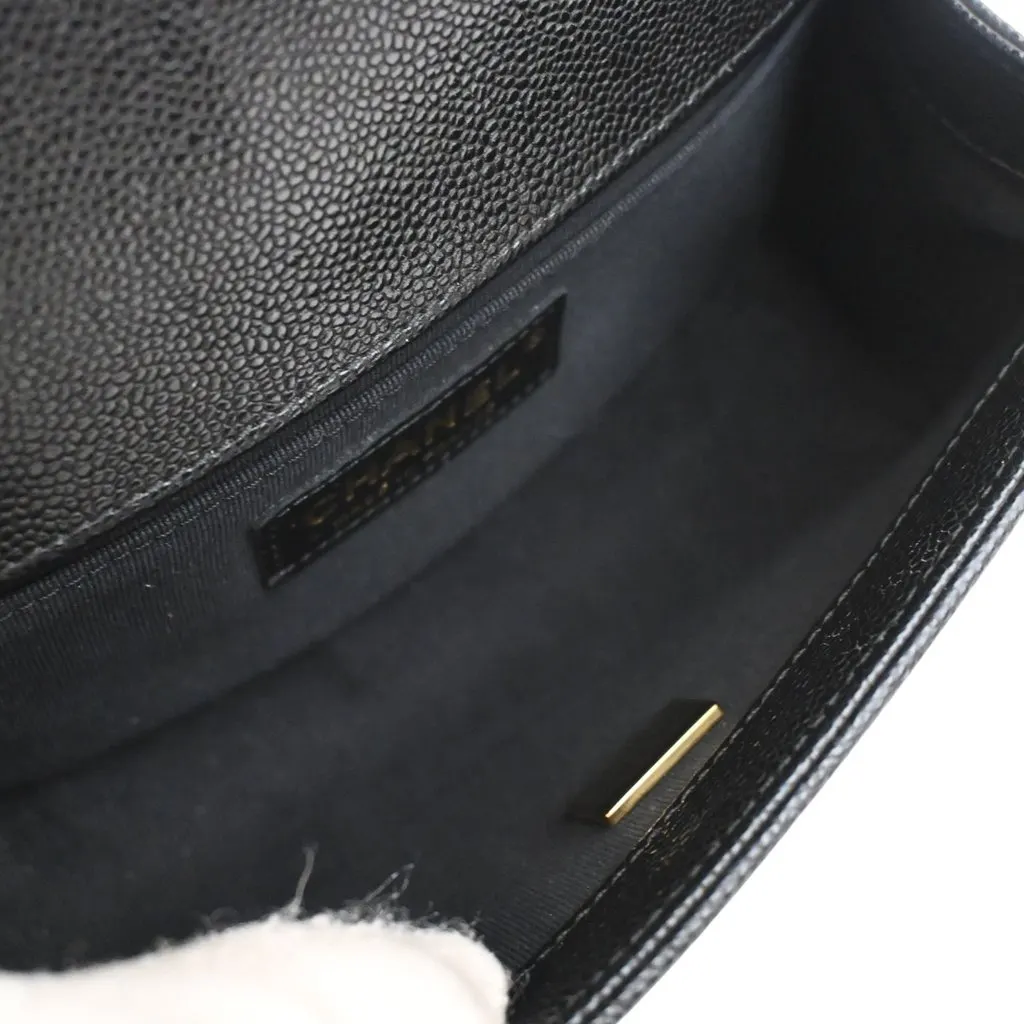 Chanel Small Chevron Caviar Boy Flap Black Leather Very good - Model View