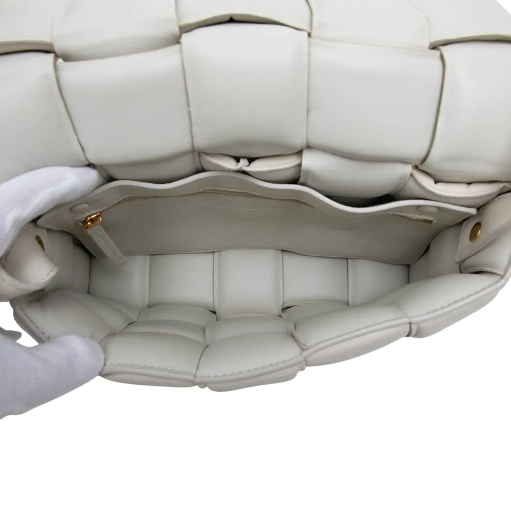 Bottega Veneta Nappa Intrecciato Padded Cassette Crossbody White Leather Very good - Model View